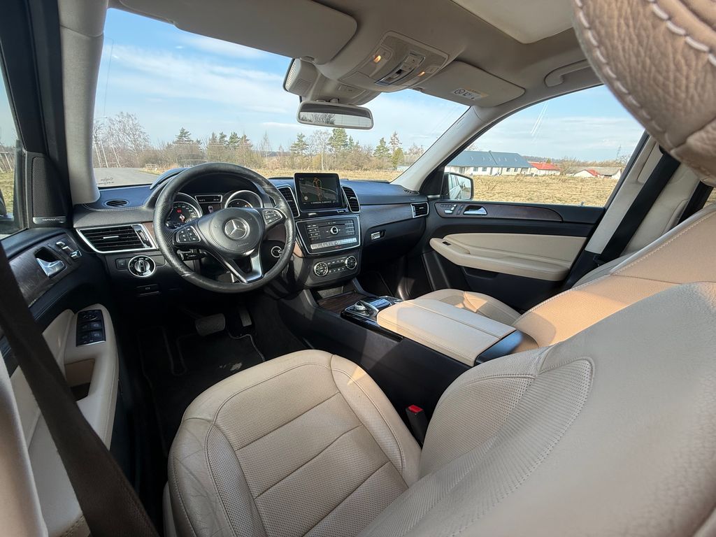 mercedes-benz-gls - 8