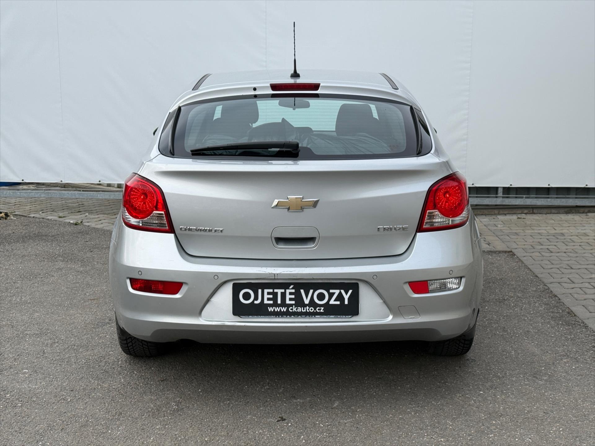 chevrolet-cruze-2-0-vcdi - 4