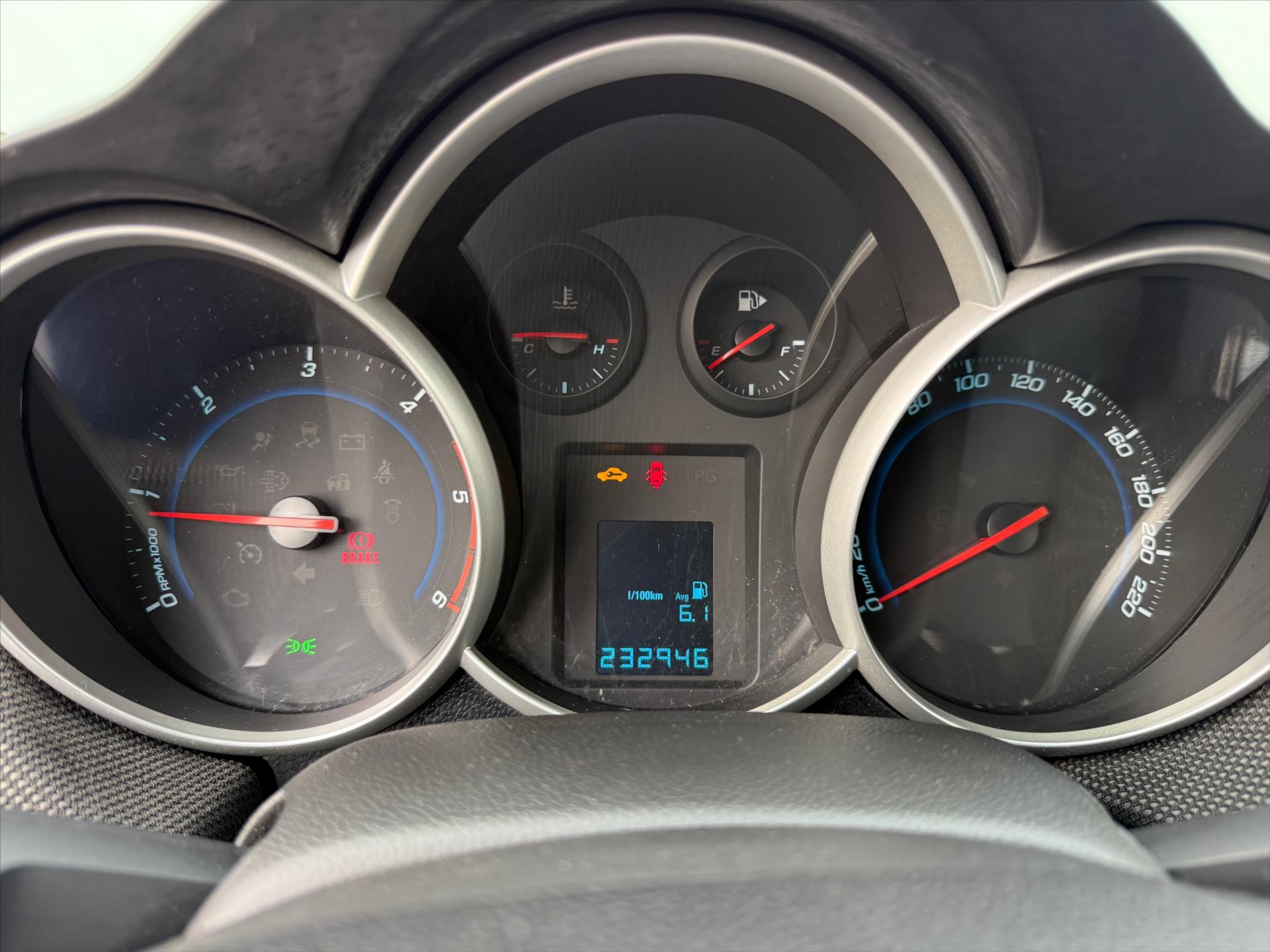 chevrolet-cruze-2-0-vcdi - 9