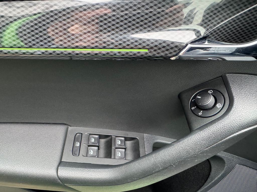 skoda-octavia-rs-combi-2-0-tdi-challenge - 6