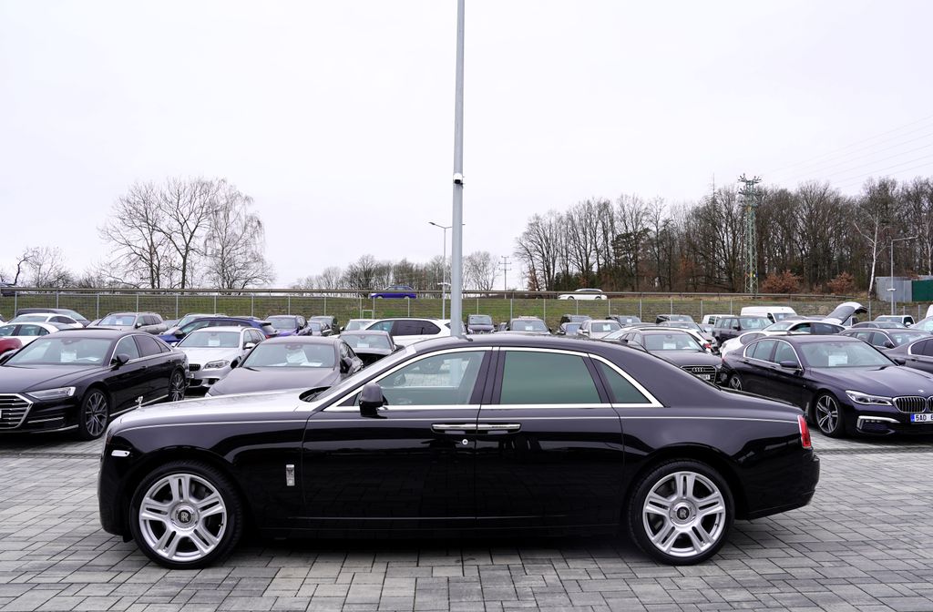 rolls-royce-ghost-ghost-ii-6-6i-v12-570ps - 2