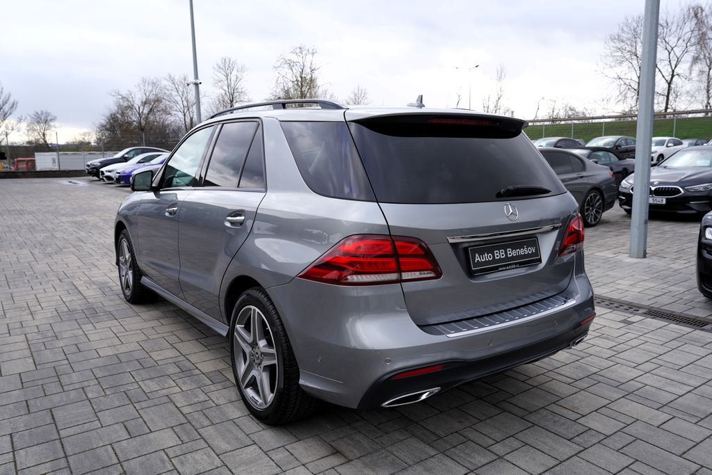 mercedes-benz-gle-350d-4matic-amg-20-cr - 3