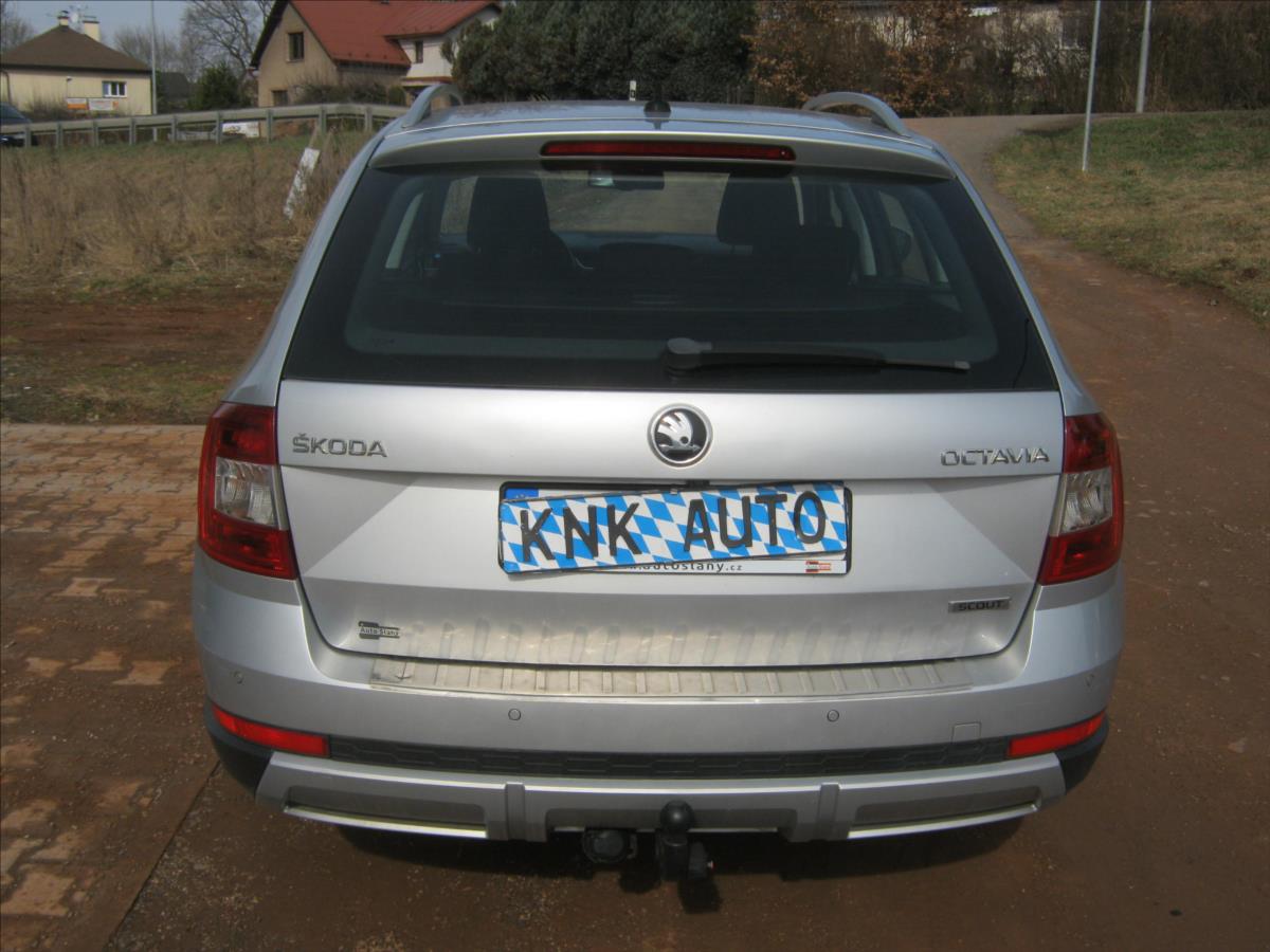 skoda-octavia-2-0-kombi-4x4 - 4