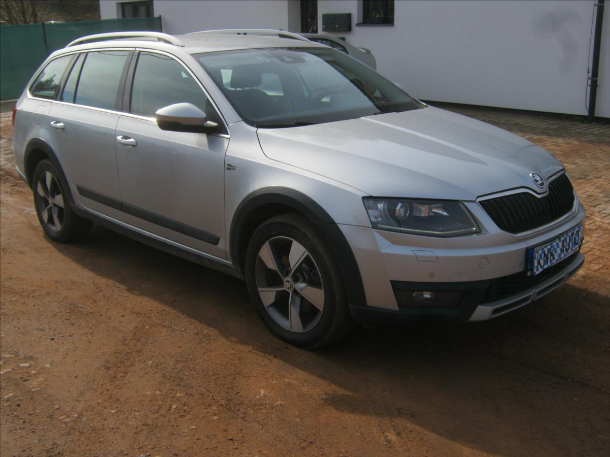 skoda-octavia-2-0-kombi-4x4 - 7