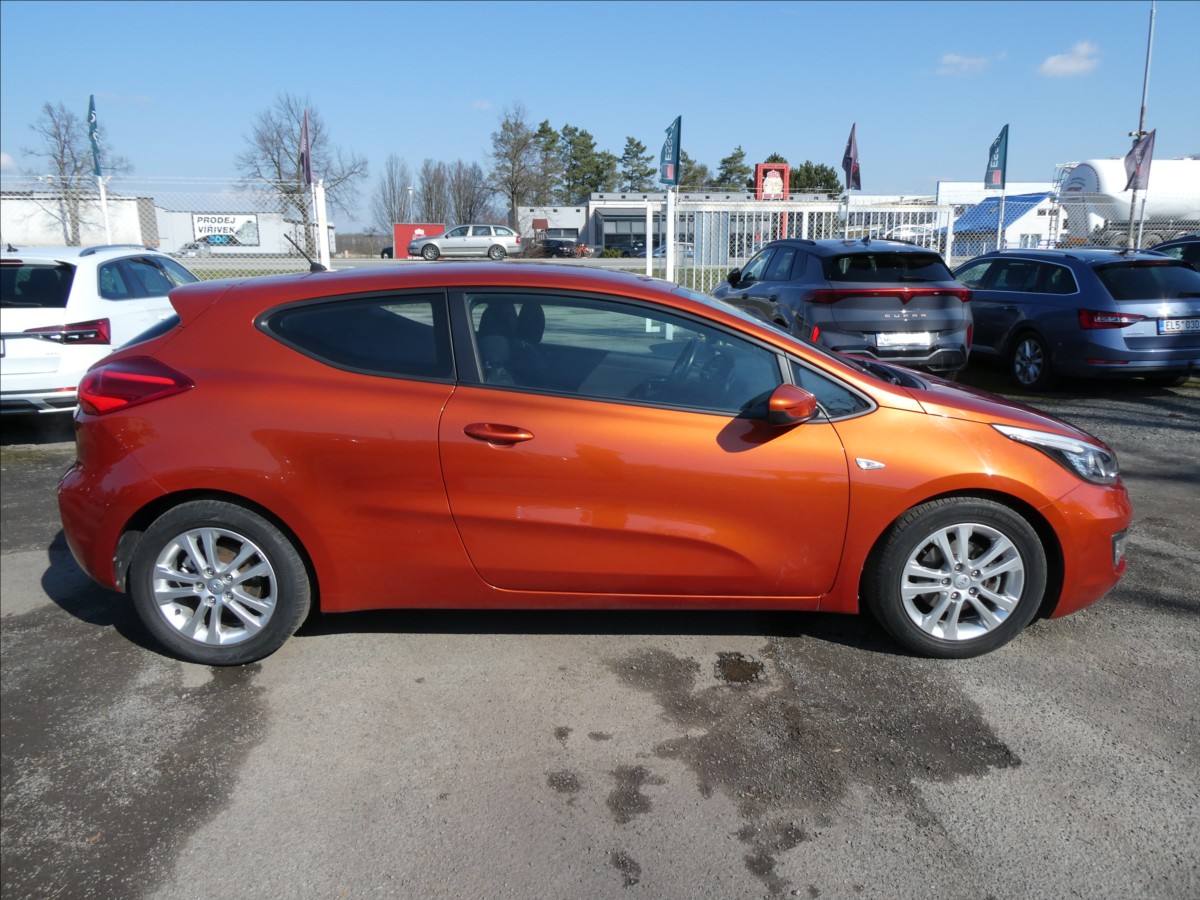 kia-ceed-1-6-gdi-99kw-emotion-2xkola - 1