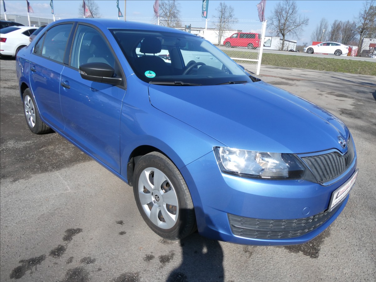 Škoda Rapid 1,2 TSi 66kW 1.majitel,2xkola