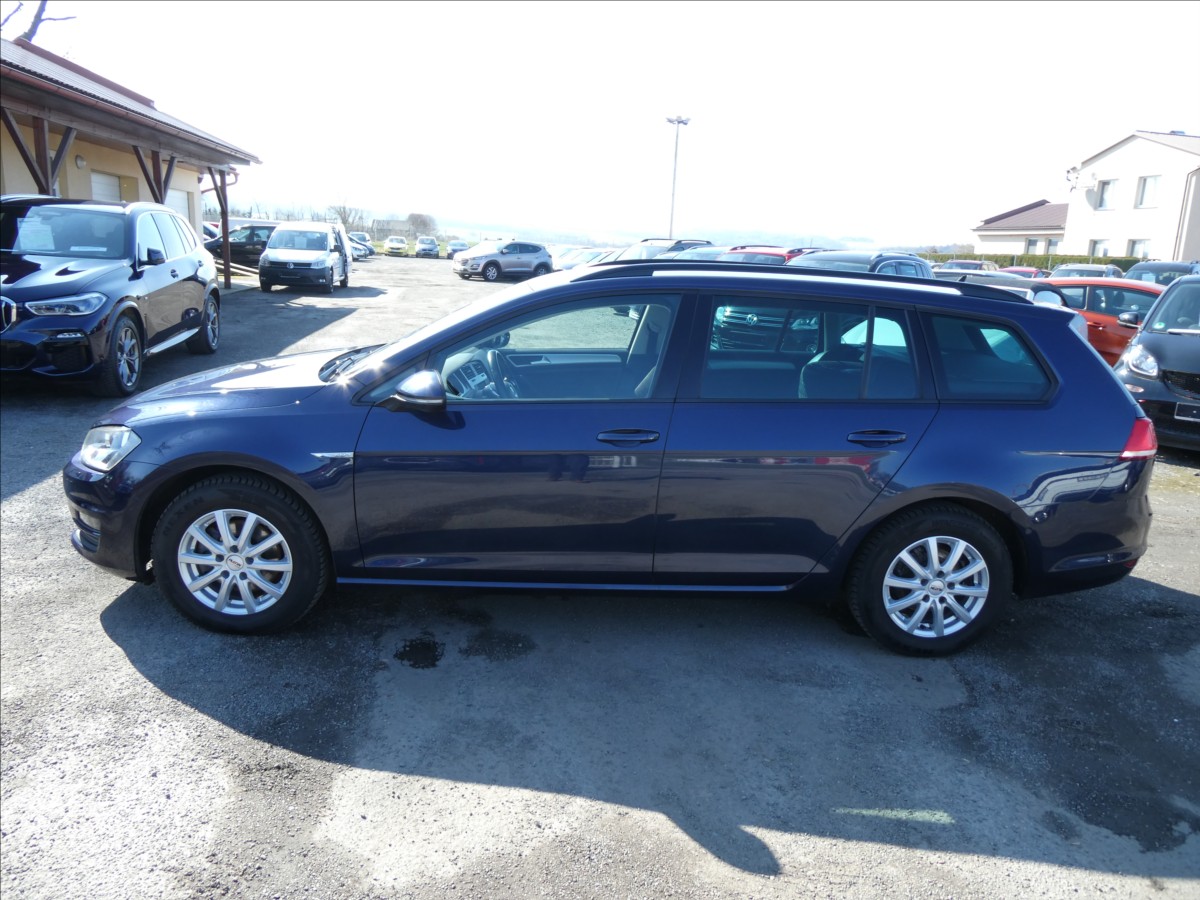 volkswagen-golf-1-6-tdi-81kw-cup-2xkola-navigace - 5