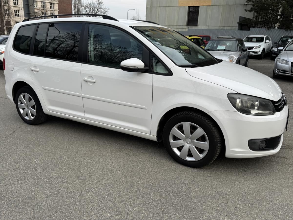 volkswagen-touran-1-6-tdi-bez-koroze - 2