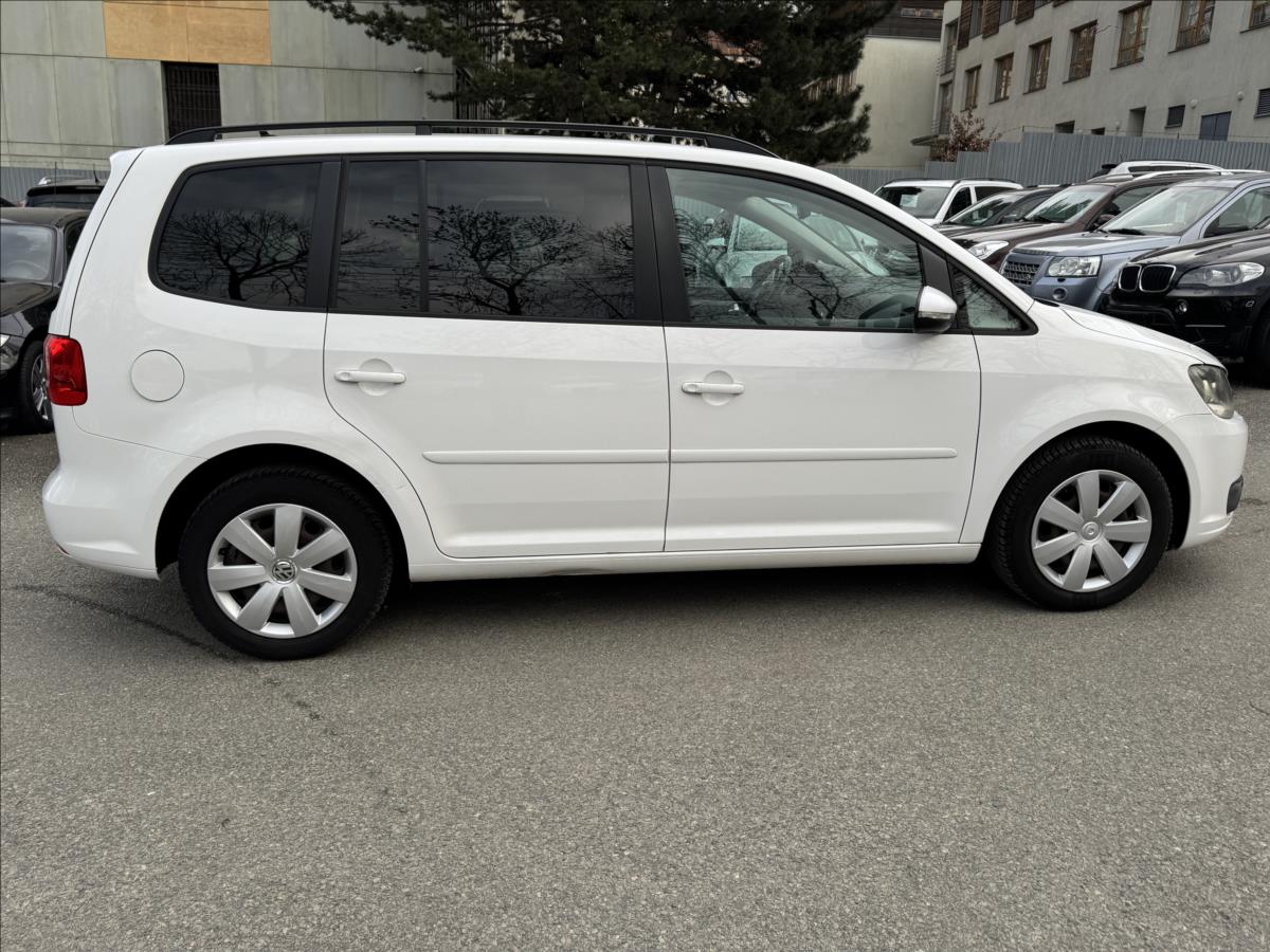 volkswagen-touran-1-6-tdi-bez-koroze - 4