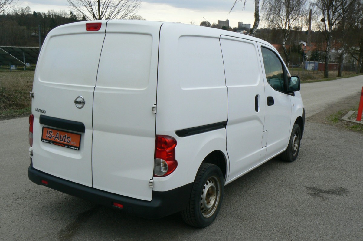 nissan-nv200-1-5-dci-navigace-kamera-2-mista - 3