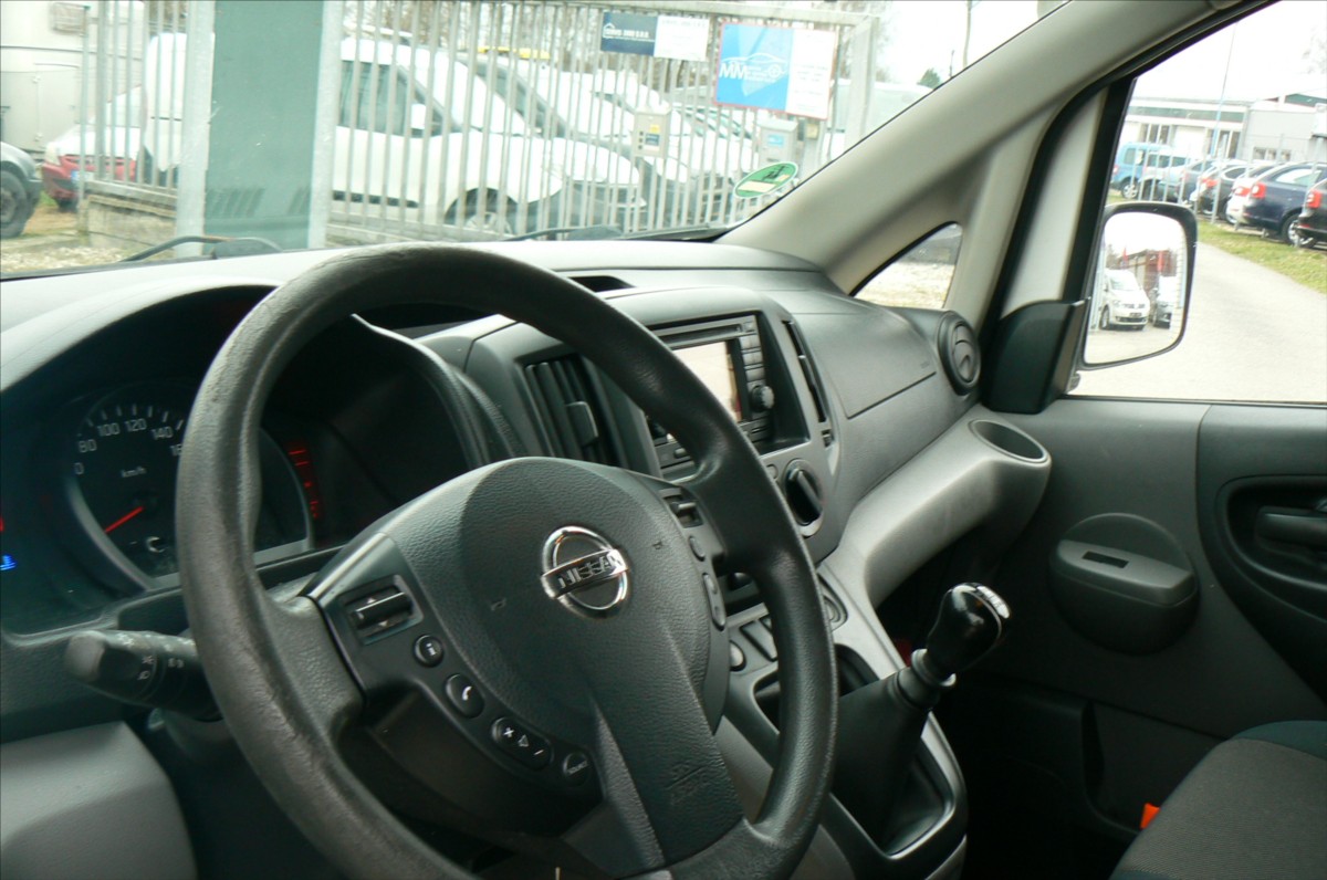 nissan-nv200-1-5-dci-navigace-kamera-2-mista - 9