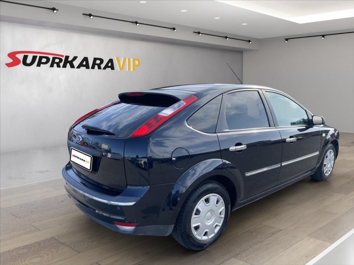 ford-focus-1-6-i-rezervace - 4
