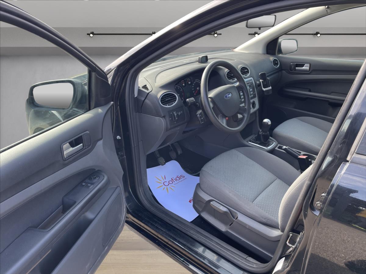 ford-focus-1-6-i-rezervace - 8