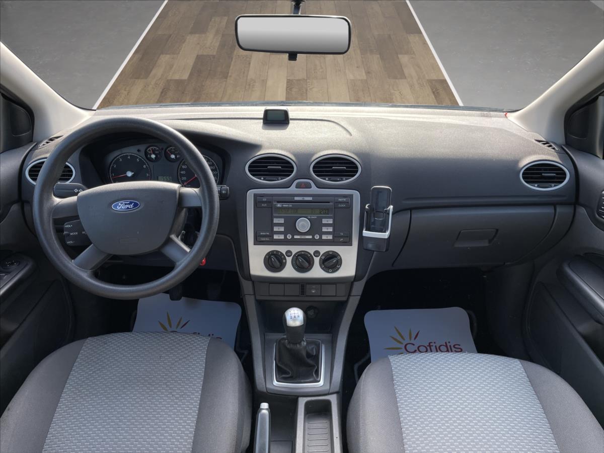 ford-focus-1-6-i-rezervace - 9