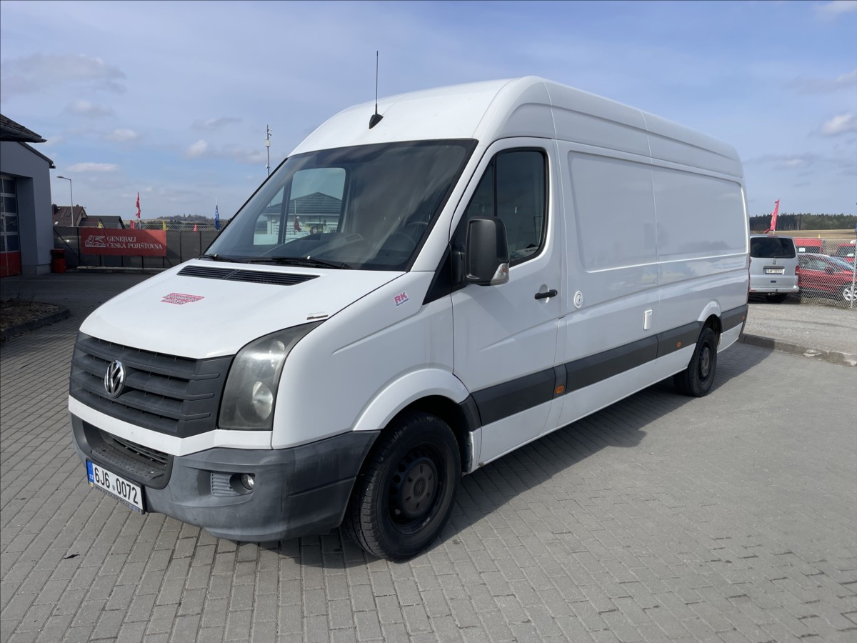 Volkswagen Crafter 2,0 TDi 120kw polointegrovaný vůz