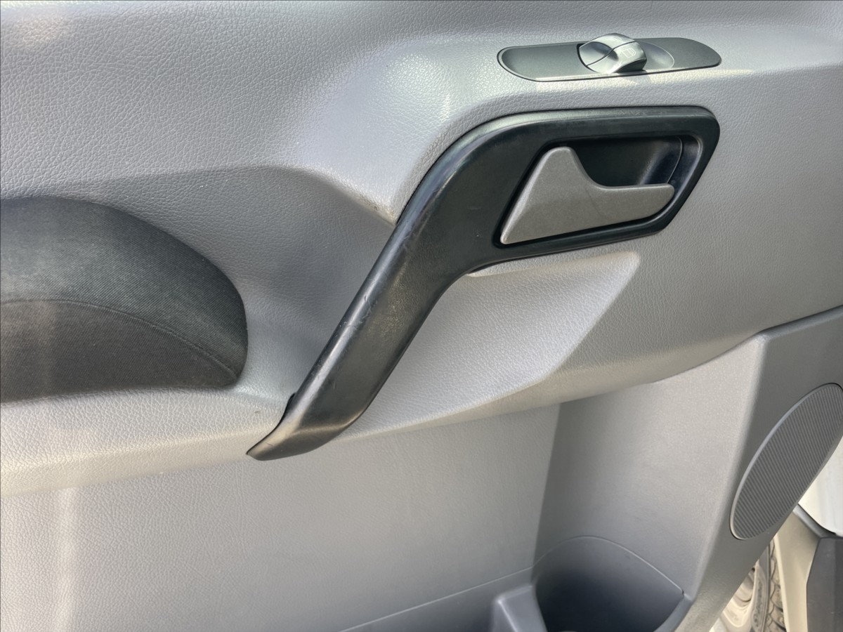 volkswagen-crafter-2-0-tdi-120kw-polointegrovany-vuz - 6