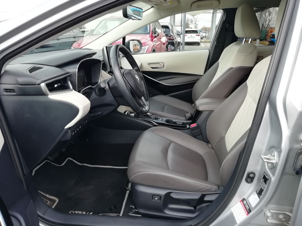 toyota-corolla-executive-1-8-hybrid - 5