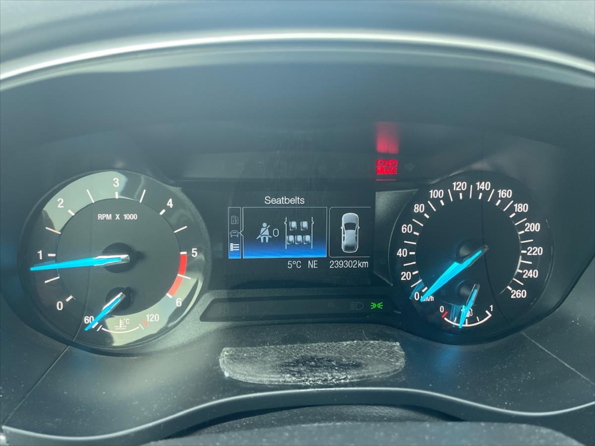 ford-mondeo-2-0-tdci-titanium - 7