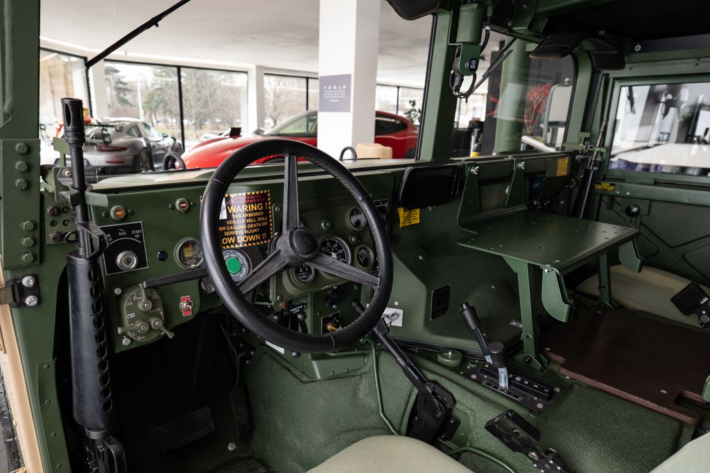 hummer-h1-parkovaci-kamera - 4