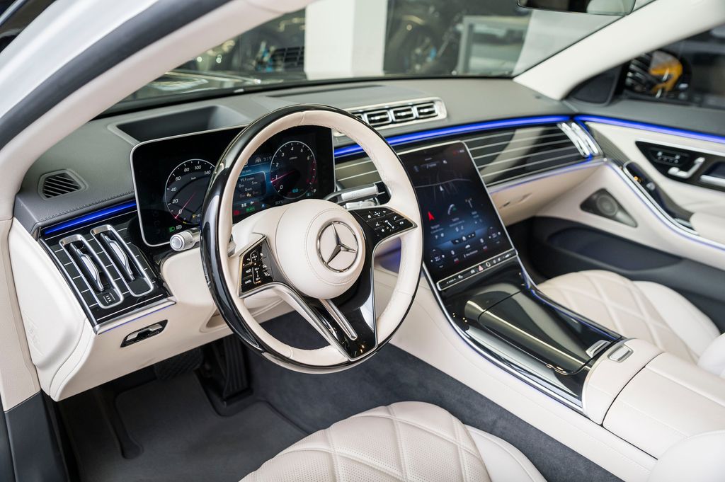 mercedes-benz-tridy-s-500-4m-l-executive-chauffeur-m - 4