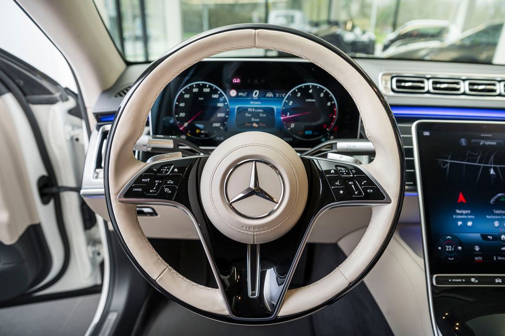 mercedes-benz-tridy-s-500-4m-l-executive-chauffeur-m - 5