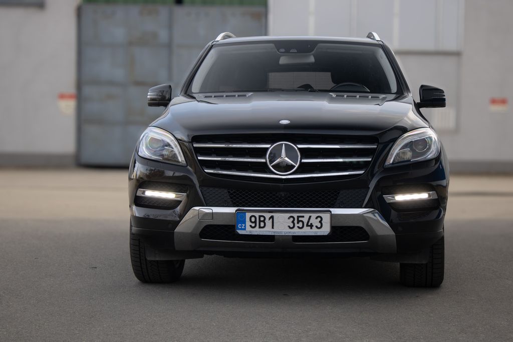 mercedes-benz-tridy-m-mercedes-benz-ml-350-100 - 1