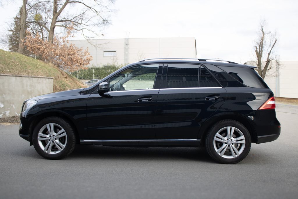 mercedes-benz-tridy-m-mercedes-benz-ml-350-100 - 7