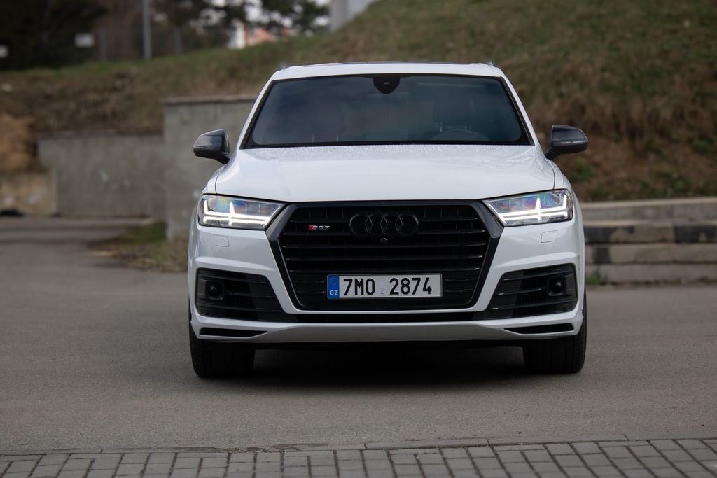 audi-sq7-audi-sq7-servisni-knizka - 1