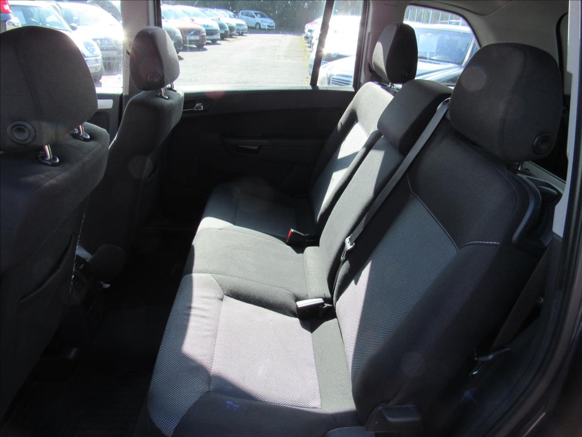 opel-zafira-1-7-cdti-81kw-7-mist - 9