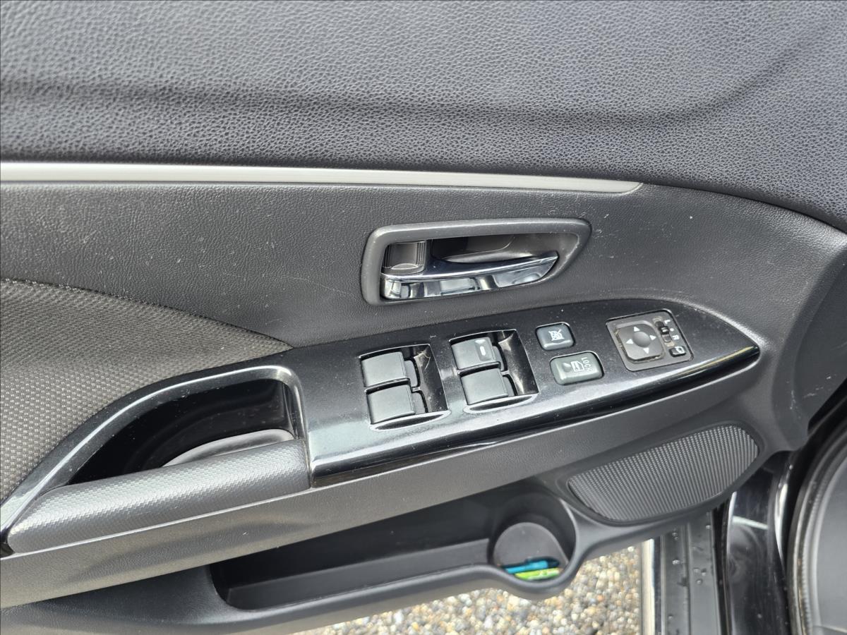 citroen-c4-aircross-1-6-hdi-115-4wd-tendance - 9