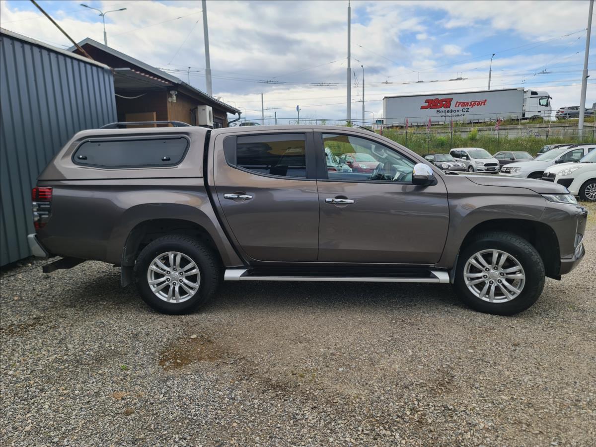 mitsubishi-l200-2-2-di-d-4wd - 3