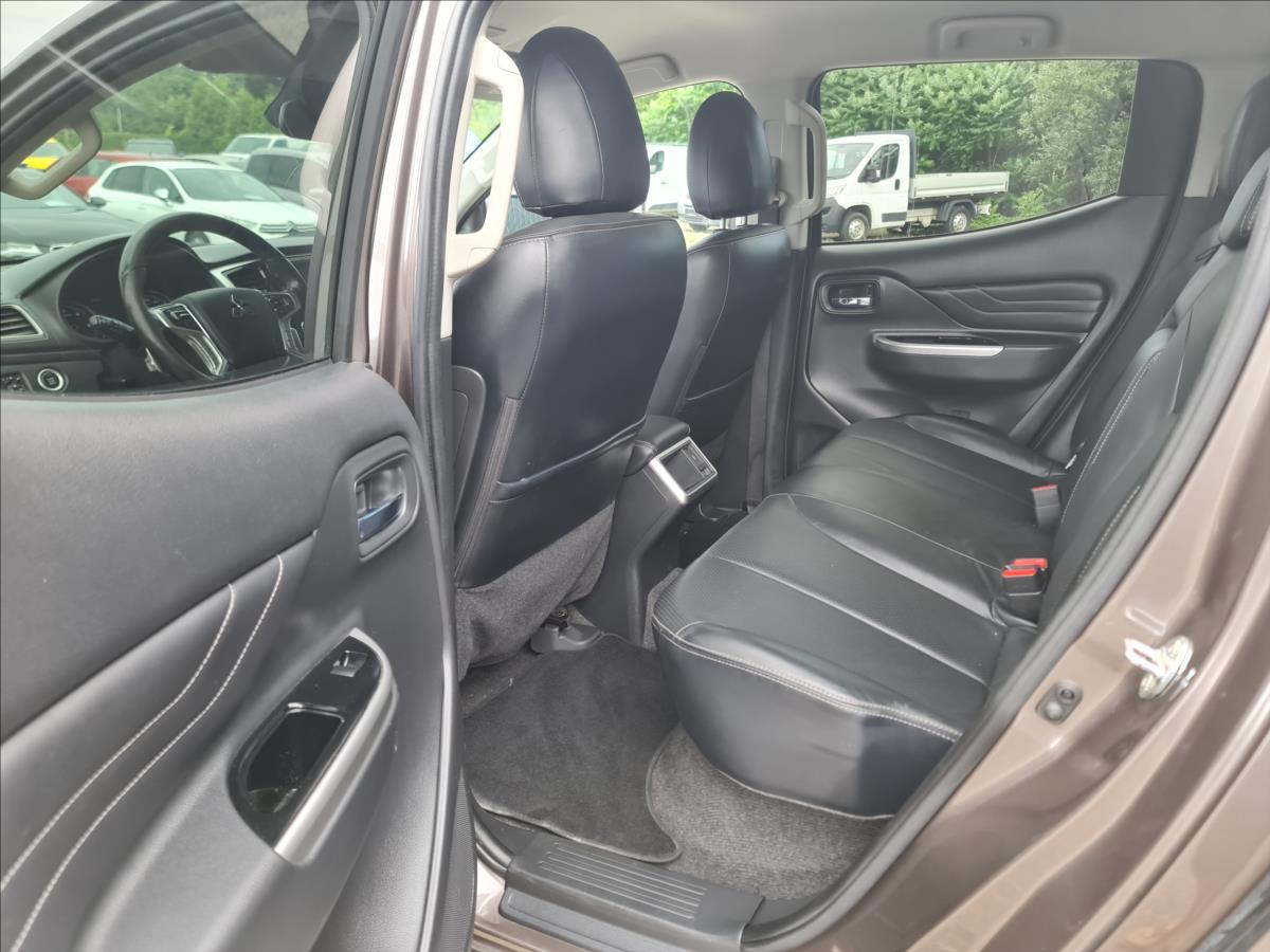 mitsubishi-l200-2-2-di-d-4wd - 8