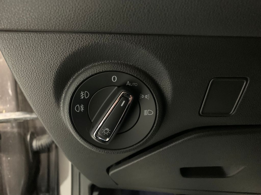 seat-leon-combi-st-2-0-tdi-fr - 7