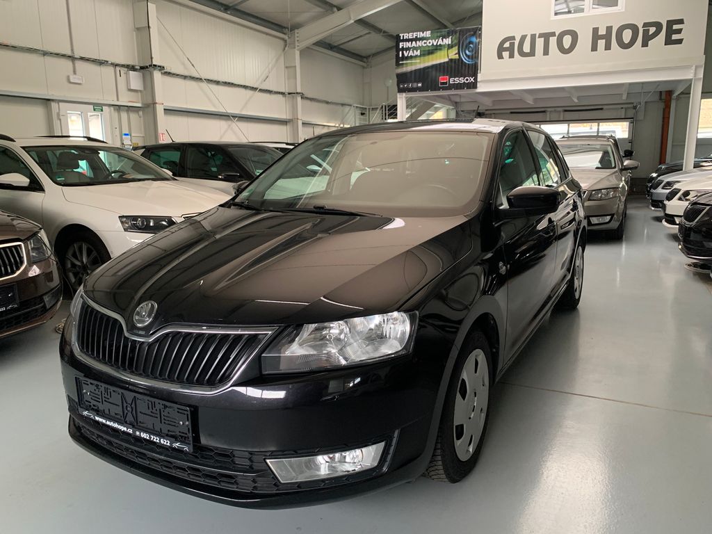 skoda-rapid-1-6-tdi-ambition-spaceback - 2