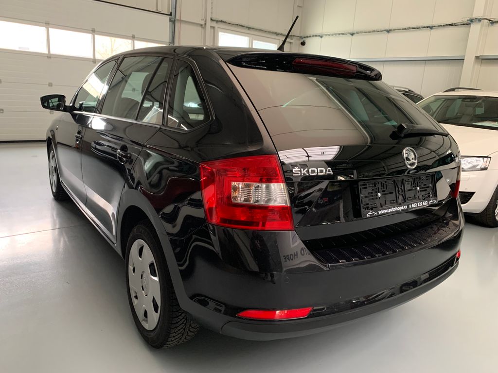 skoda-rapid-1-6-tdi-ambition-spaceback - 3