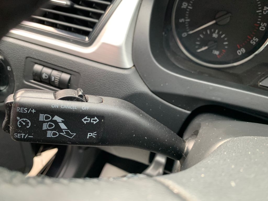 skoda-rapid-1-6-tdi-ambition-spaceback - 8