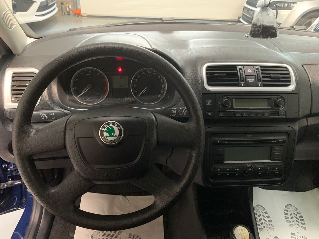 skoda-roomster-1-2-htp-style - 9