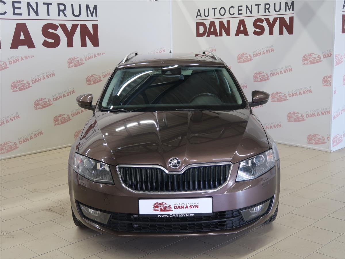 skoda-octavia-2-0-tdi-4x4-elegance-xenony - 1