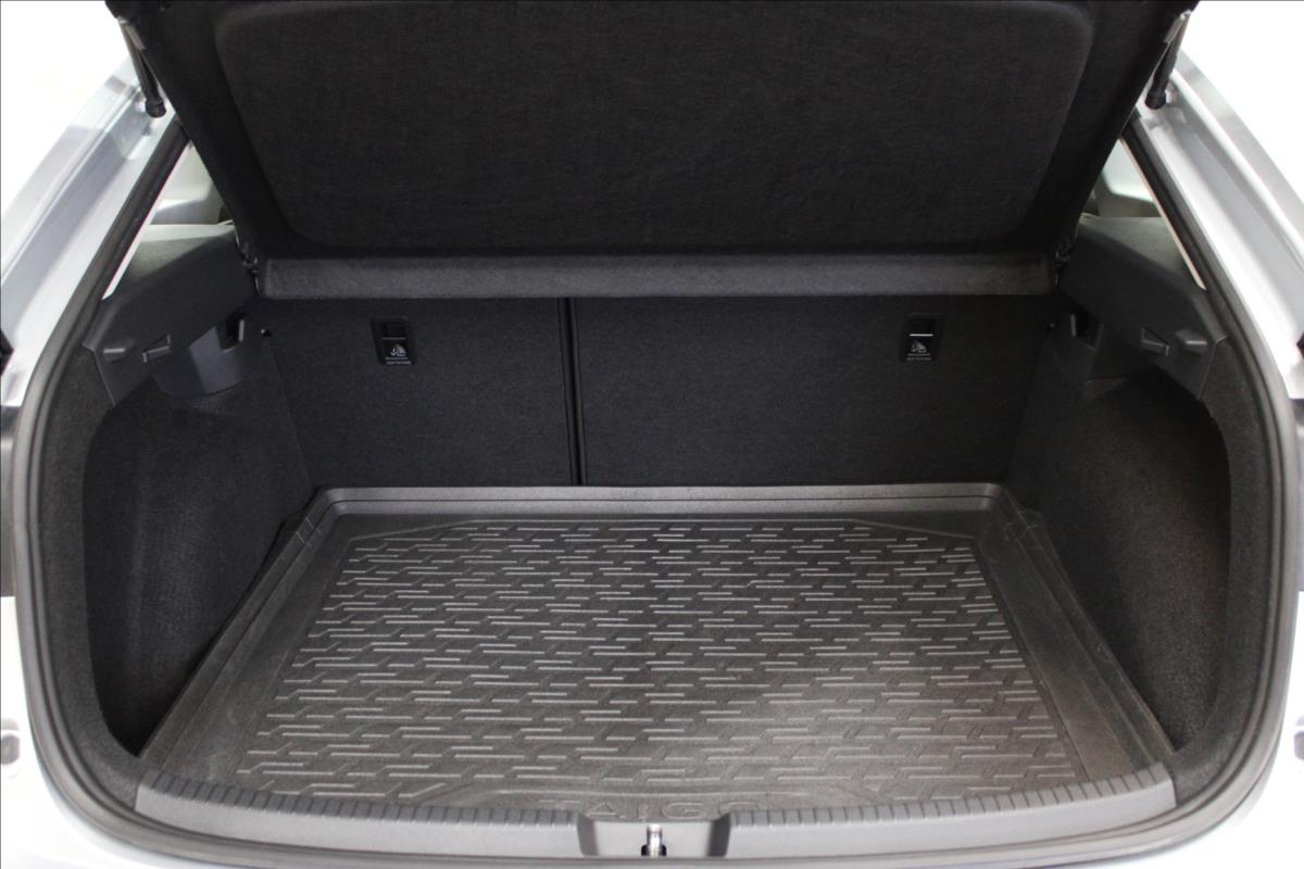 volkswagen-taigo-1-0-tsi-81-kw-life-1-maj-cz - 7