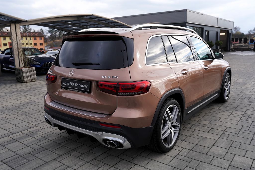 mercedes-benz-glb-glb-35-amg-4matic-310-ps-cr - 5