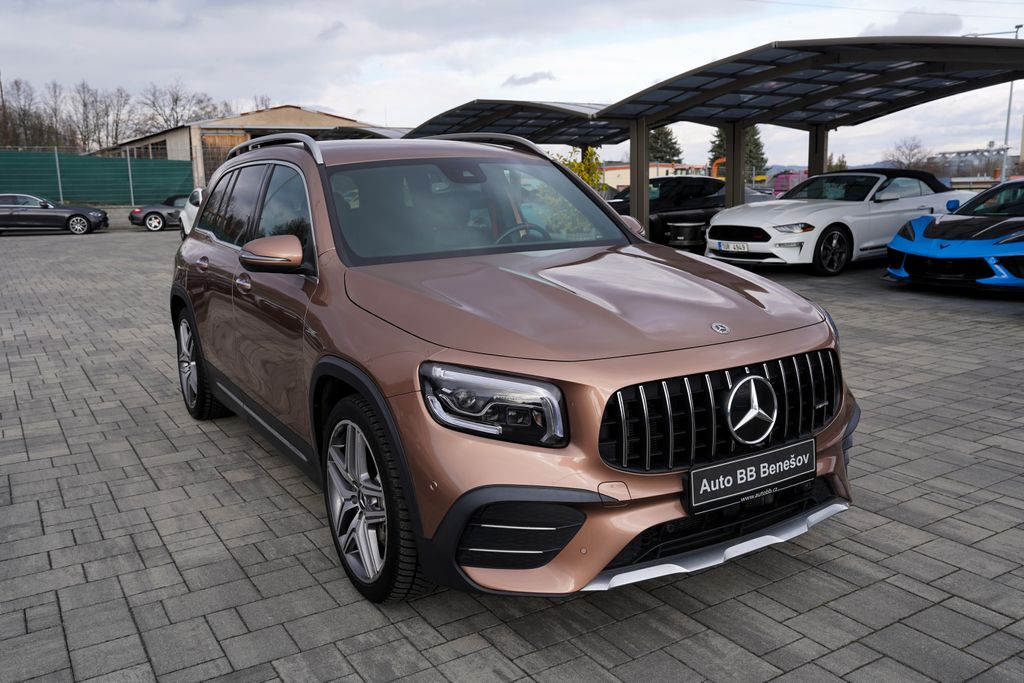 mercedes-benz-glb-glb-35-amg-4matic-310-ps-cr - 7