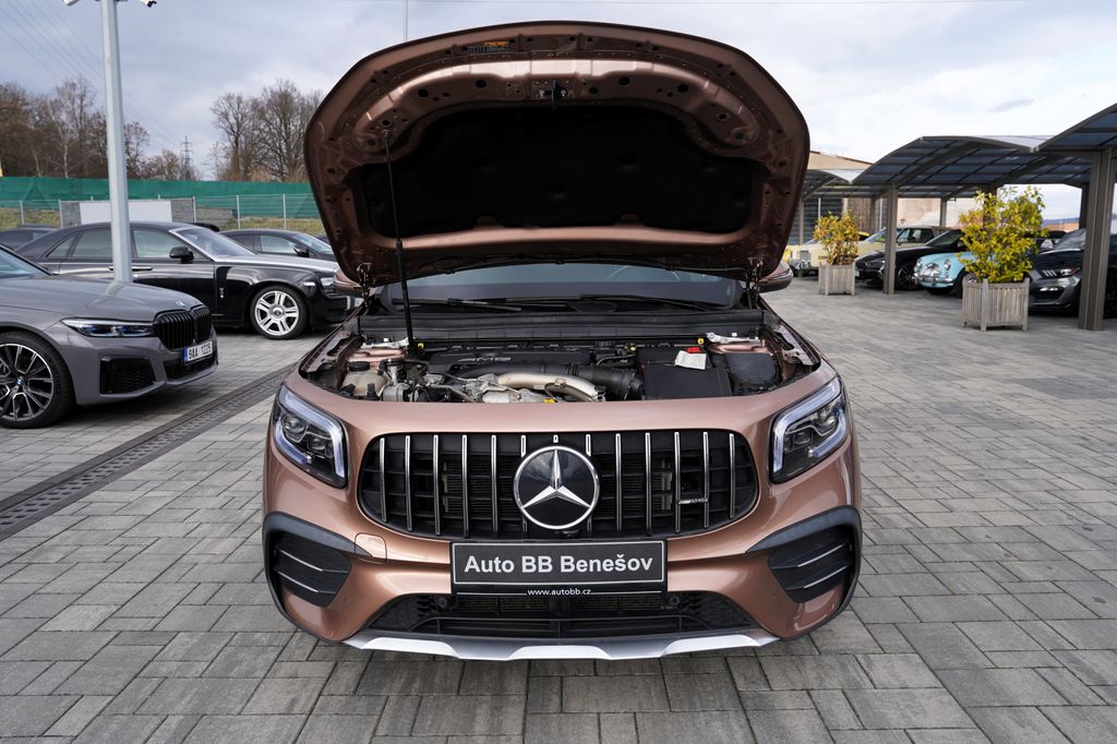 mercedes-benz-glb-glb-35-amg-4matic-310-ps-cr - 8