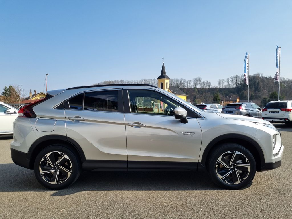 mitsubishi-2-4-phev-4x4-tazne-zarizeni - 5