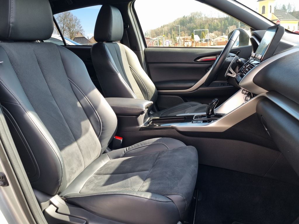 mitsubishi-2-4-phev-4x4-tazne-zarizeni - 9