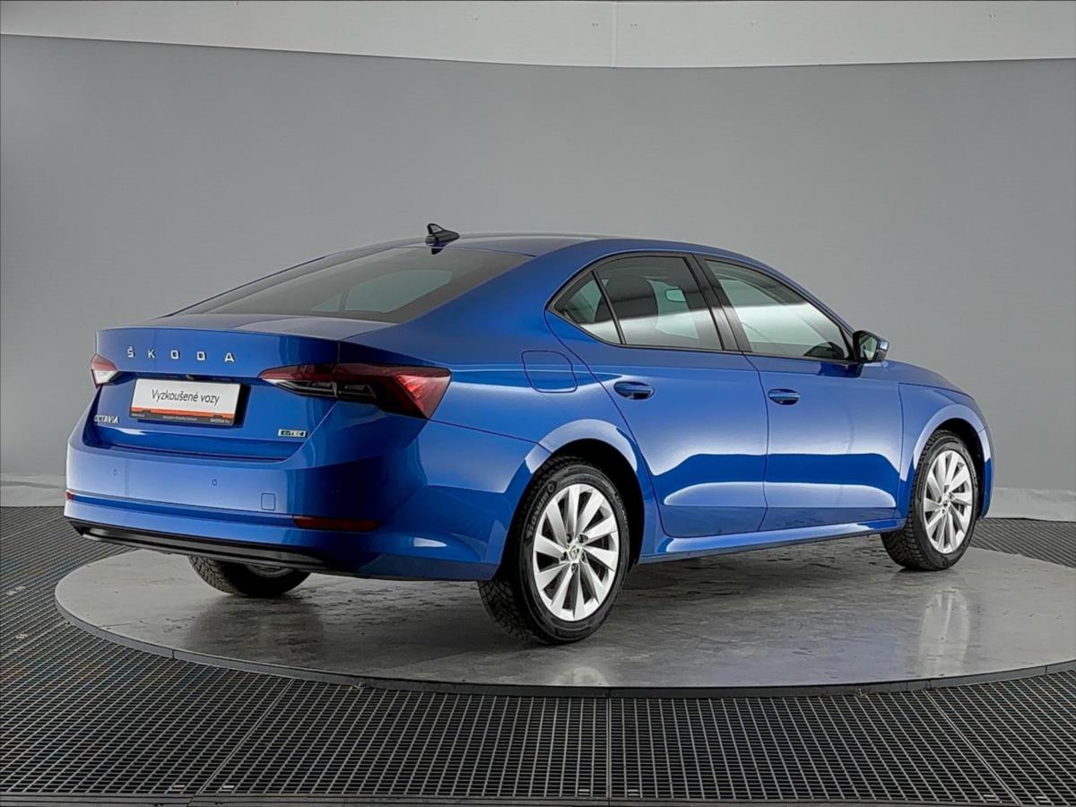 skoda-octavia-1-5-tsi-m-hev-fresh-7dsg - 1
