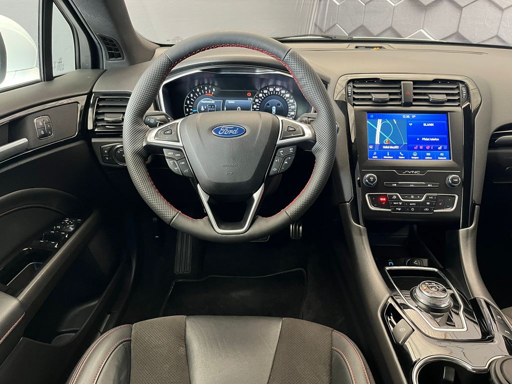 ford-mondeo-2-0-st-line-led-dynamic-tazne - 8