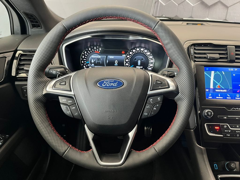 ford-mondeo-2-0-st-line-led-dynamic-tazne - 9