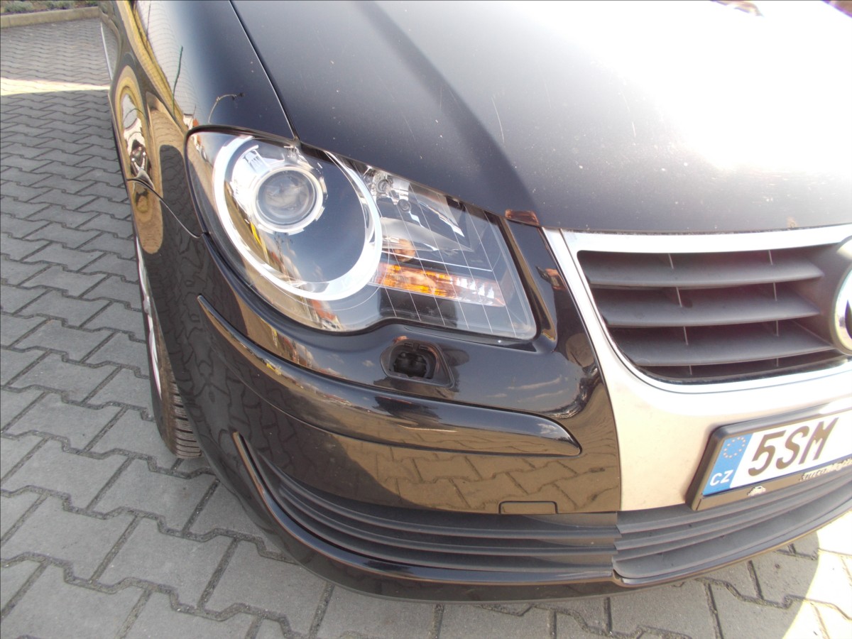 volkswagen-touran-1-9-tdi-digiklima-7-mist-nova-stk - 8