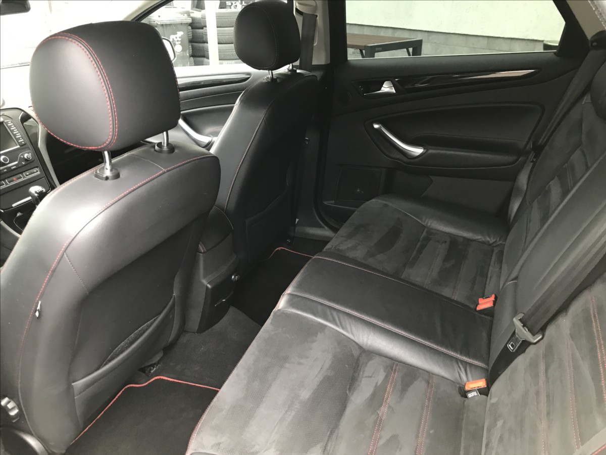 ford-mondeo-2-2-tdci-combi-147kw - 8