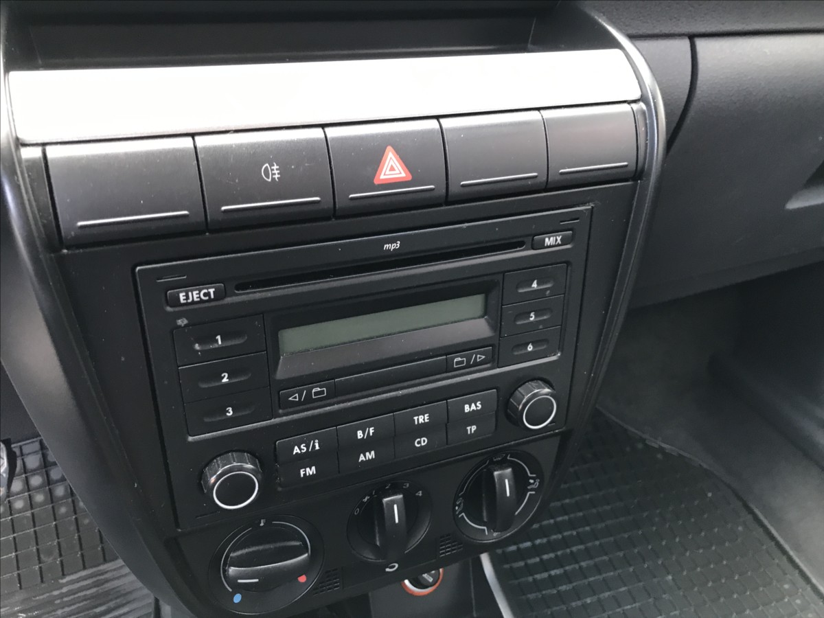 volkswagen-fox-1-2-htp-40kw-3dv - 9